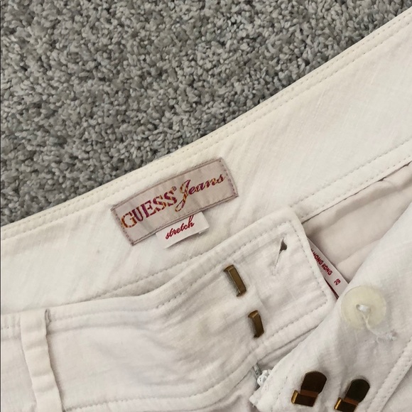 Guess Linen White Shorts - Picture 4 of 4